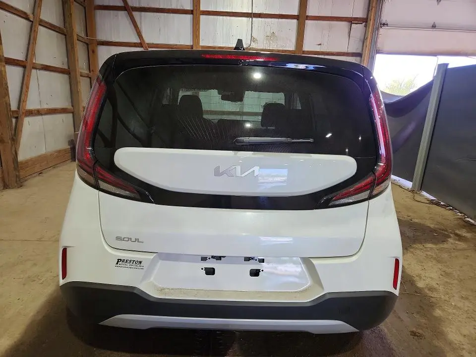 2024 KIA SOUL LX  