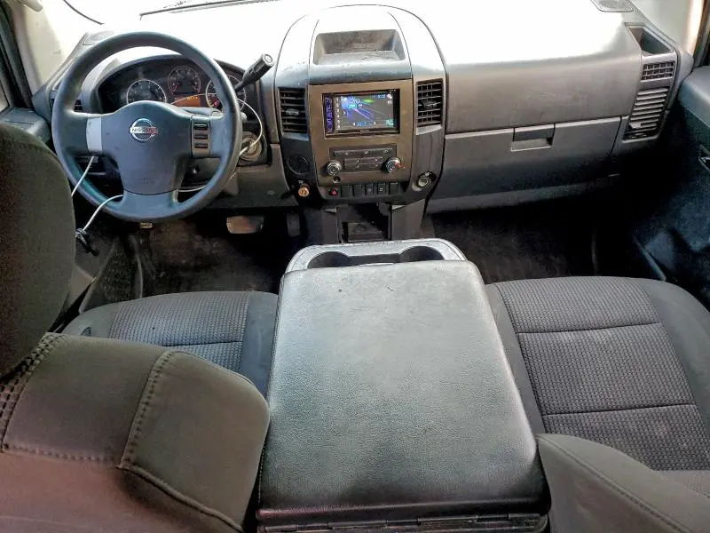 2011 NISSAN TITAN S  