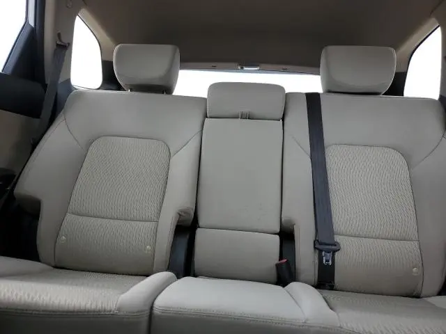 2018 HYUNDAI SANTA FE SE  