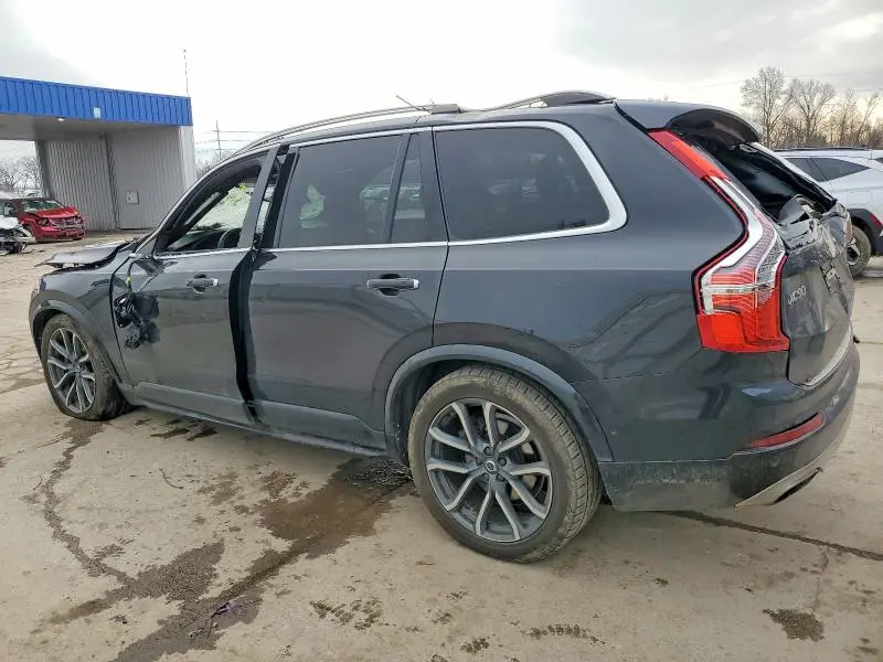 2017 VOLVO XC90 T6  