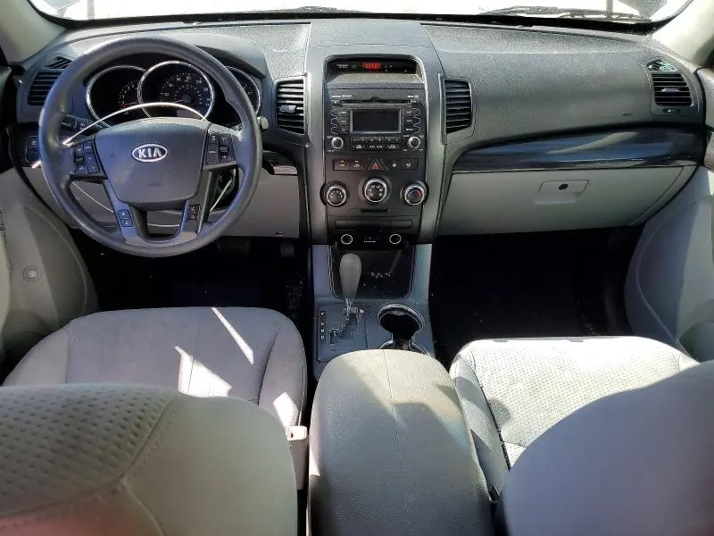 2011 KIA SORENTO LX  