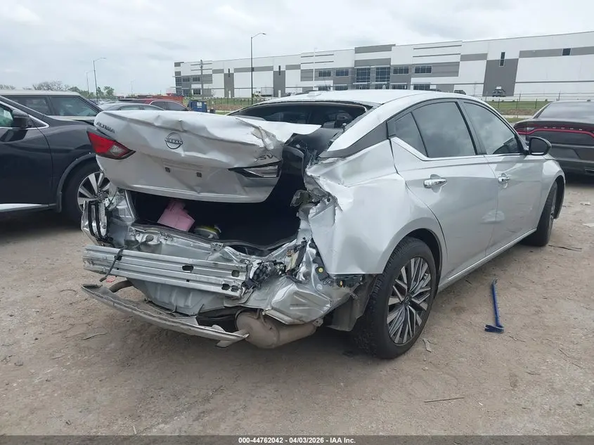2024 NISSAN ALTIMA SV FWD