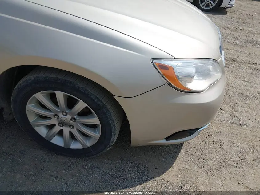 2014 CHRYSLER 200 TOURING
