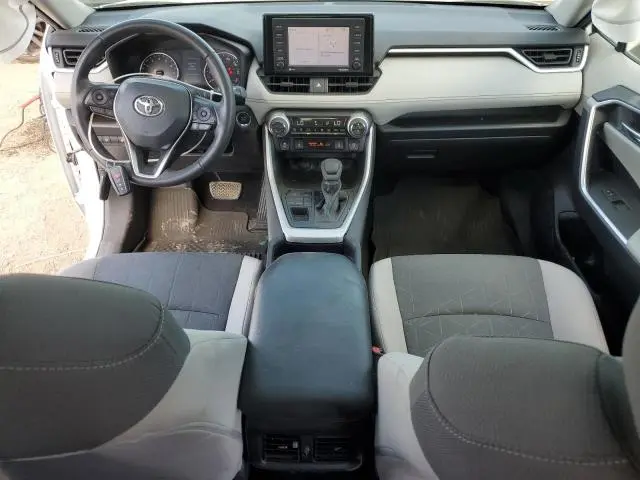 2020 TOYOTA RAV4 XLE  