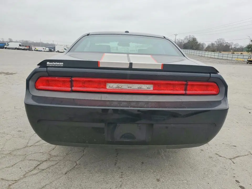 2010 DODGE CHALLENGER SE  