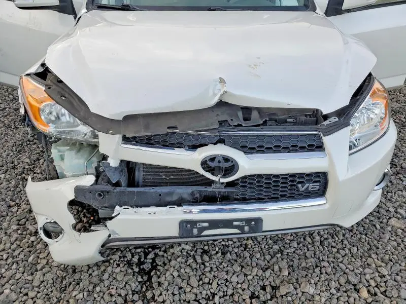 2011 TOYOTA RAV4 LIMITED  