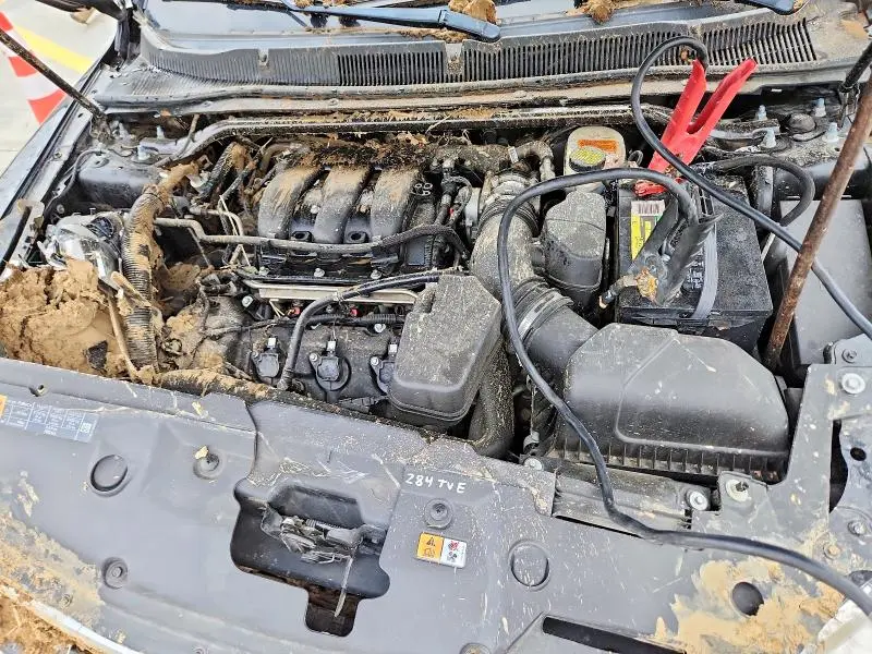 2018 FORD TAURUS SEL  