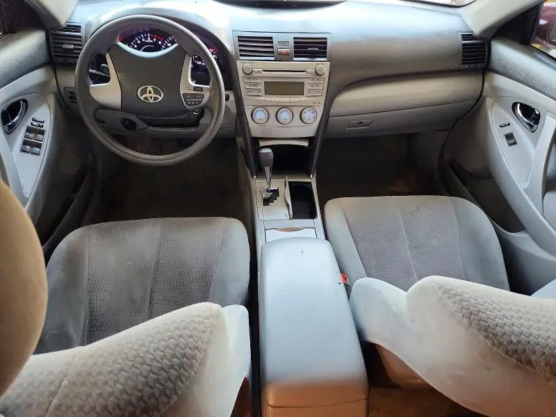2011 TOYOTA CAMRY LE  