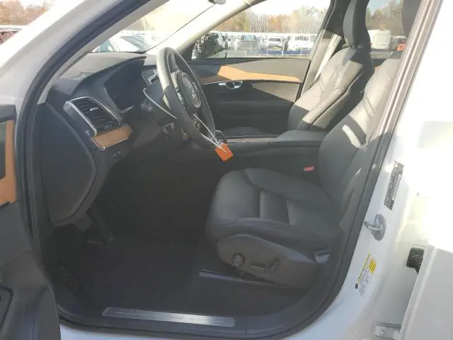 2024 VOLVO XC90 PLUS  