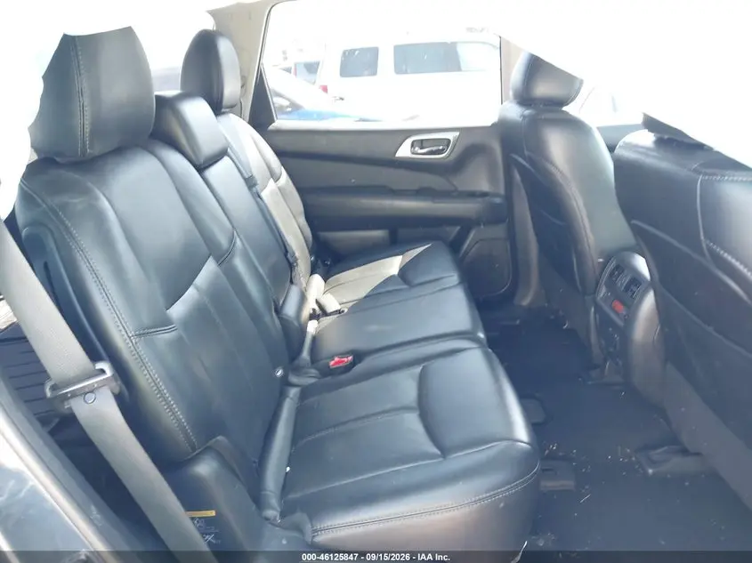2015 NISSAN PATHFINDER SL