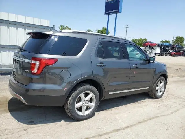 2017 FORD EXPLORER XLT  