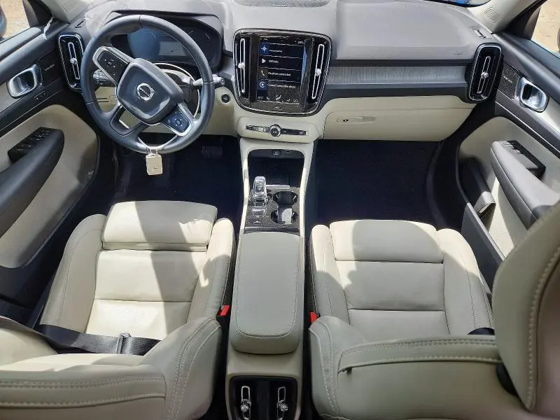 2019 VOLVO XC40 T5 INSCRIPTION  