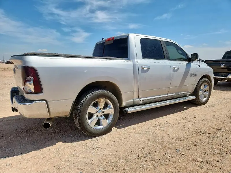 2017 RAM 1500 SLT  