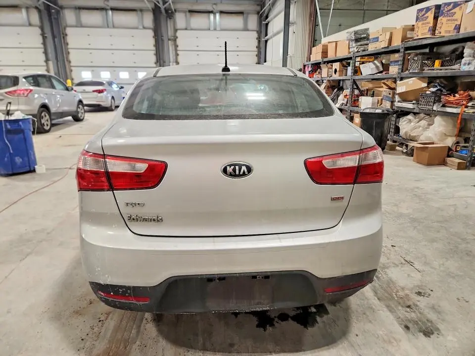 2015 KIA RIO LX  