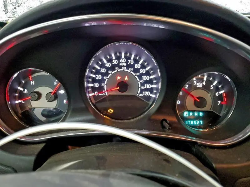 2013 CHRYSLER 200 LX  