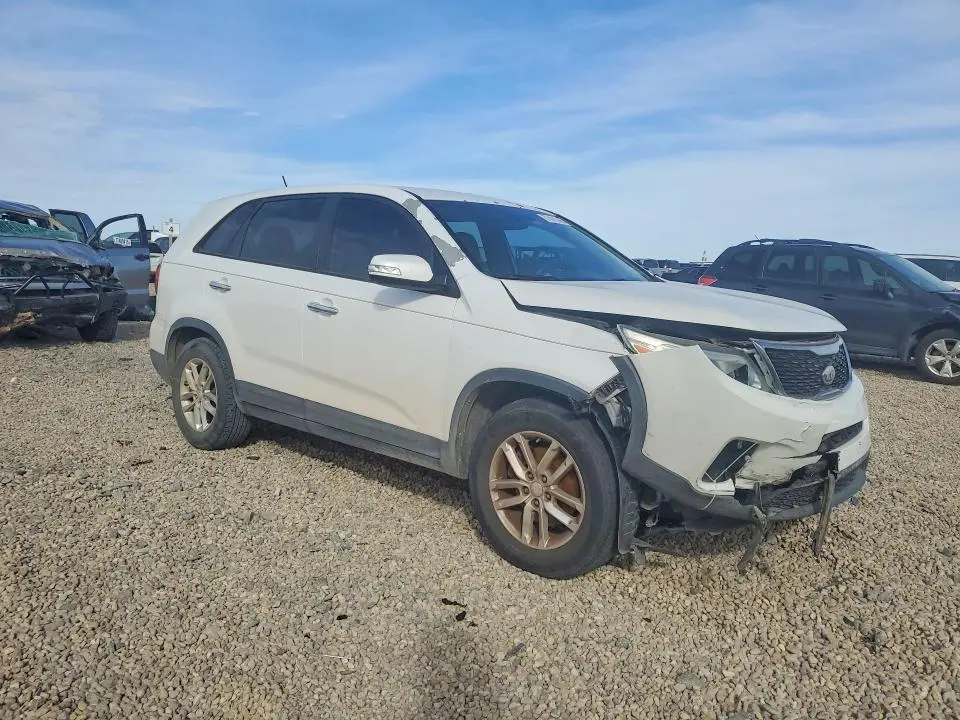 2014 KIA SORENTO LX  