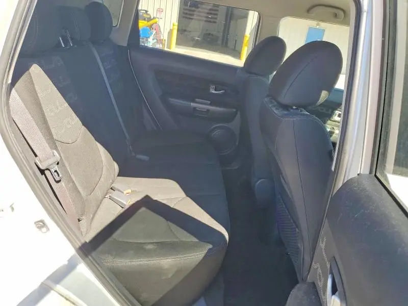 2013 KIA SOUL +  