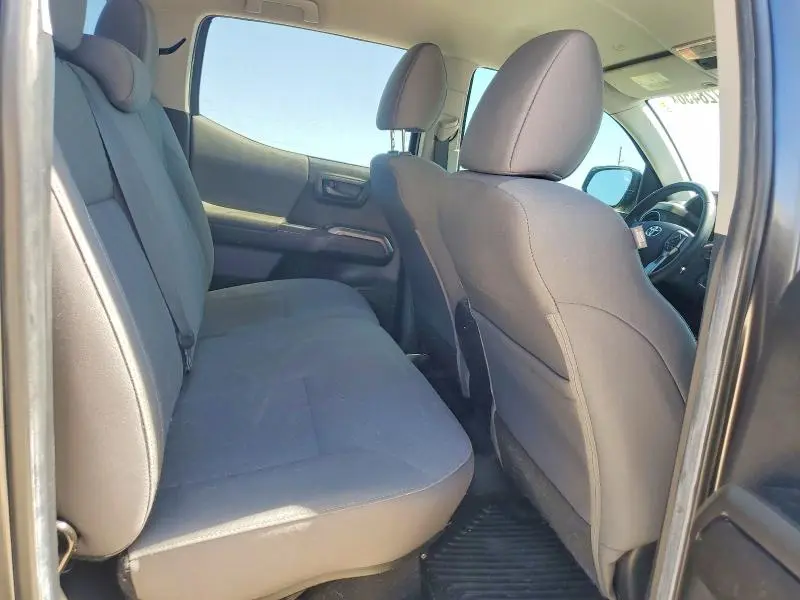 2022 TOYOTA TACOMA SR5 V6  