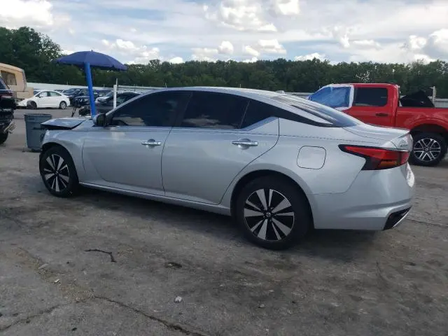 2022 NISSAN ALTIMA SV  