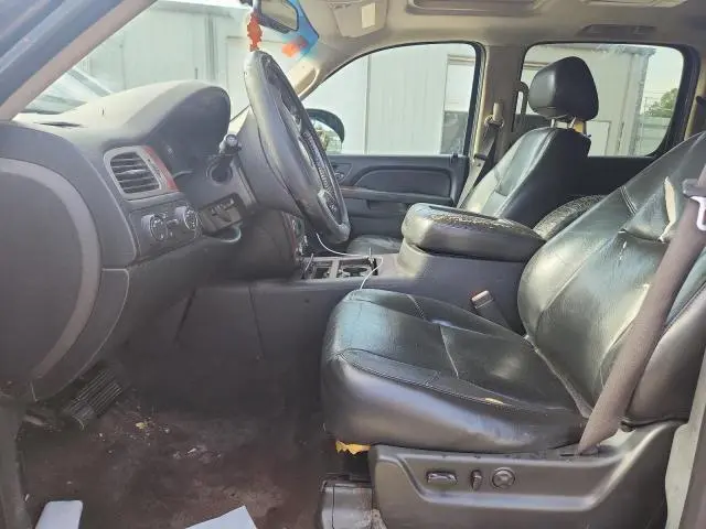 2011 CHEVROLET SUBURBAN K1500 LTZ  