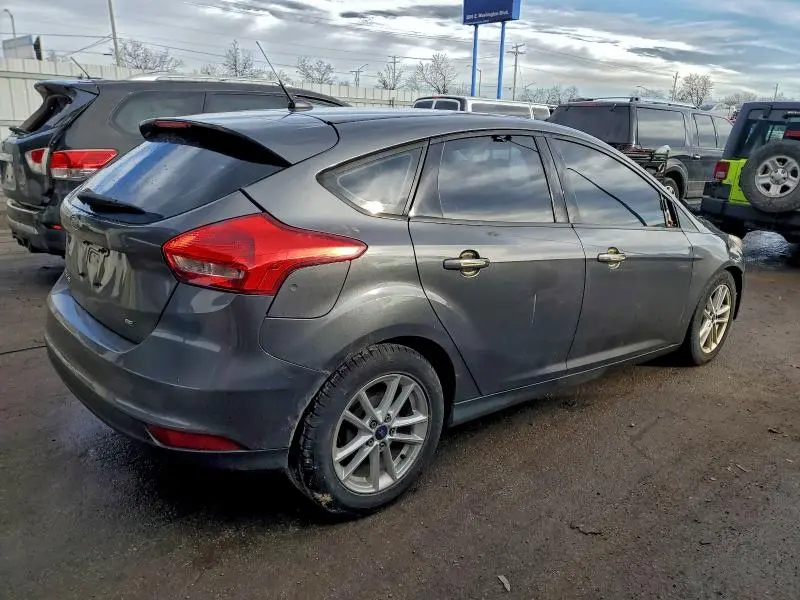 2017 FORD FOCUS SE  