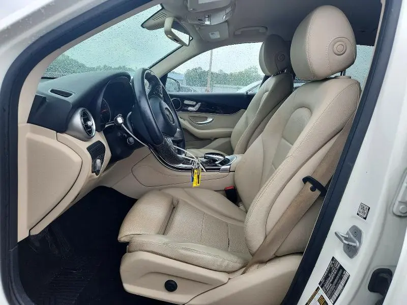 2016 MERCEDES-BENZ GLC 300  
