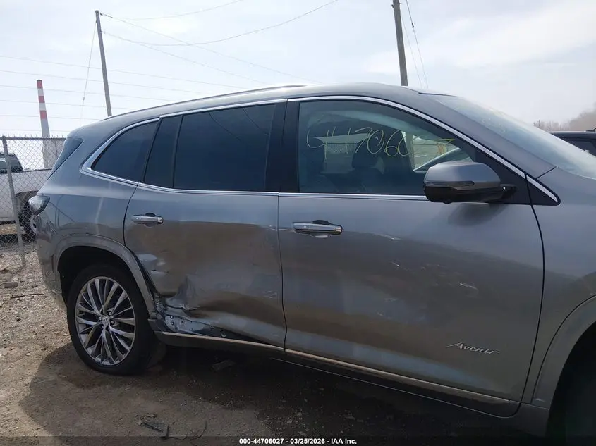 2025 BUICK ENCLAVE AVENIR FWD