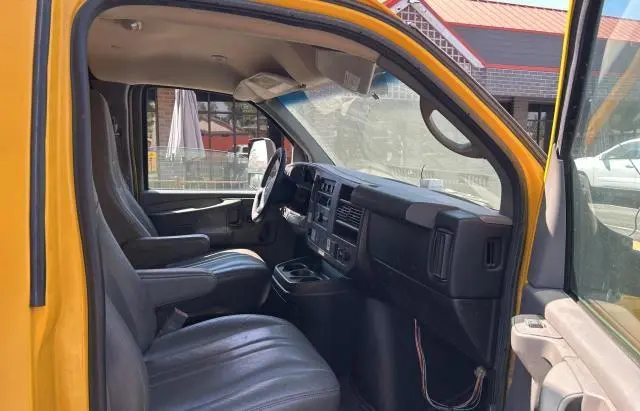 2015 GMC SAVANA CUTAWAY G3500  