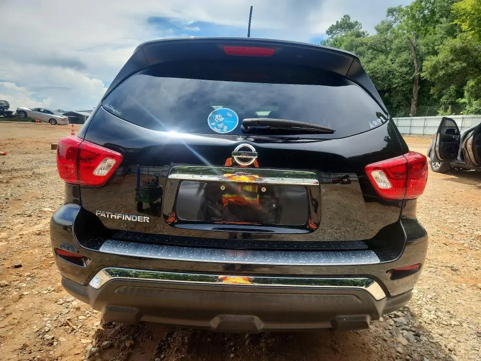 2018 NISSAN PATHFINDER S  