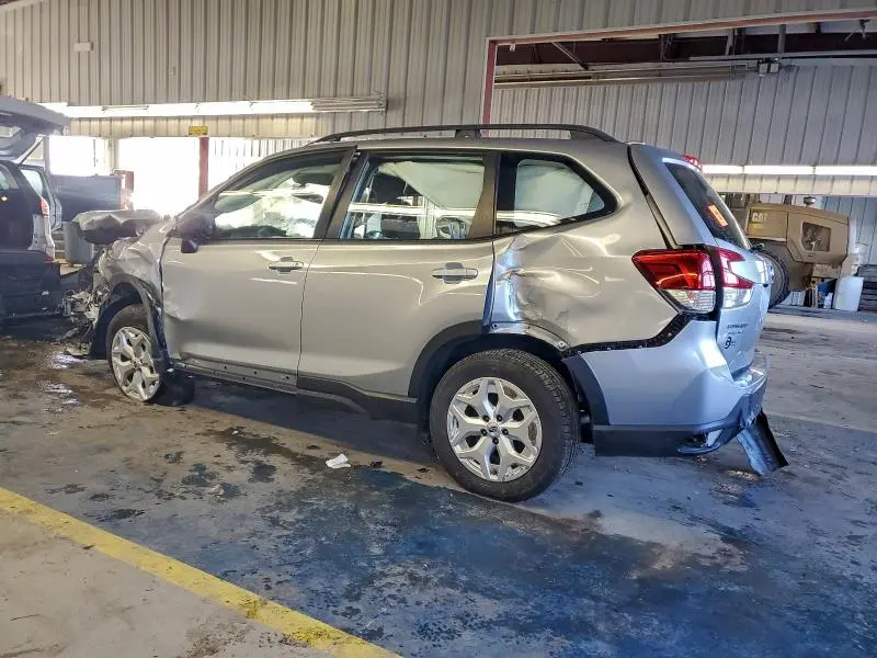 2021 SUBARU FORESTER   