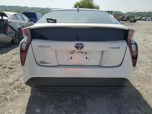 2016 TOYOTA PRIUS   