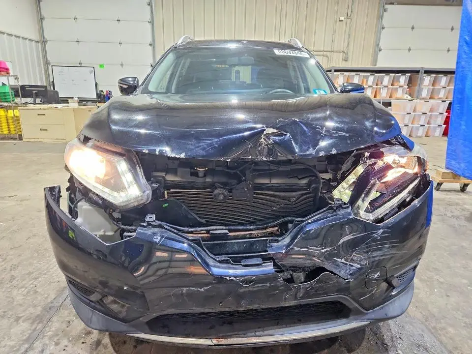 2015 NISSAN ROGUE SV  