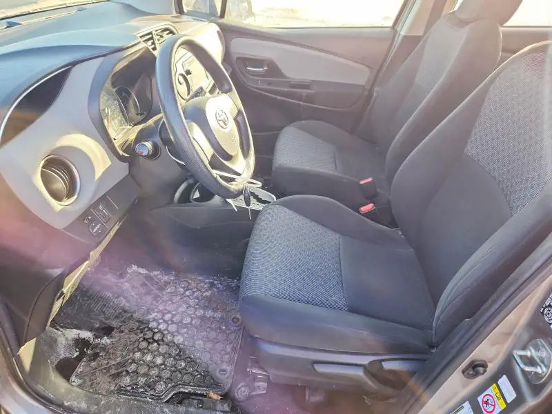 2015 TOYOTA YARIS 5-DOOR L  