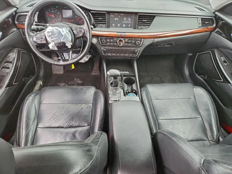 2017 KIA CADENZA PREMIUM  