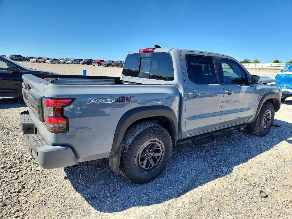 2025 NISSAN FRONTIER PRO-4X  