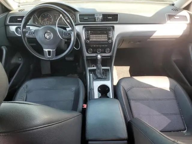 2013 VOLKSWAGEN PASSAT SE  