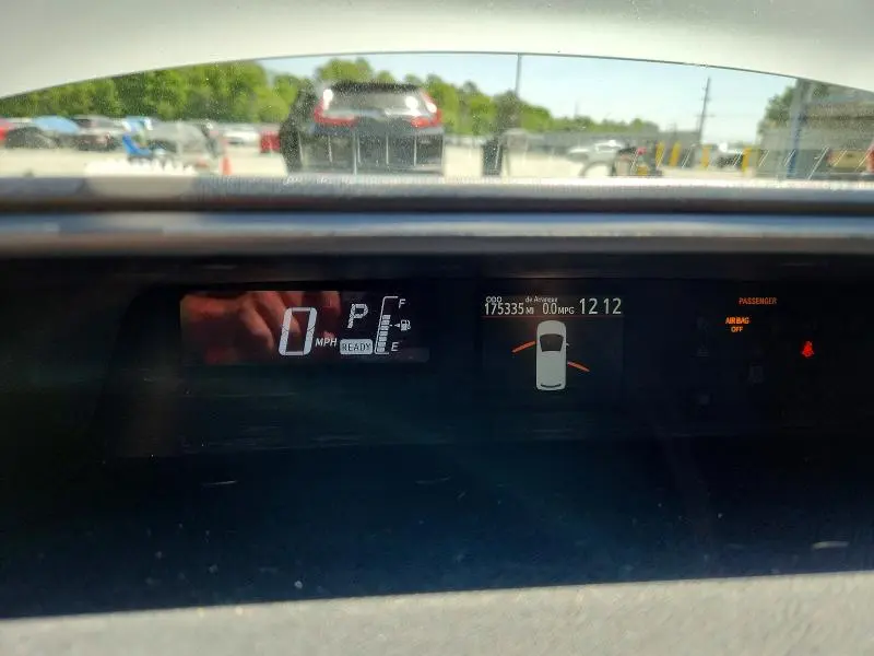 2015 TOYOTA PRIUS C TWO  