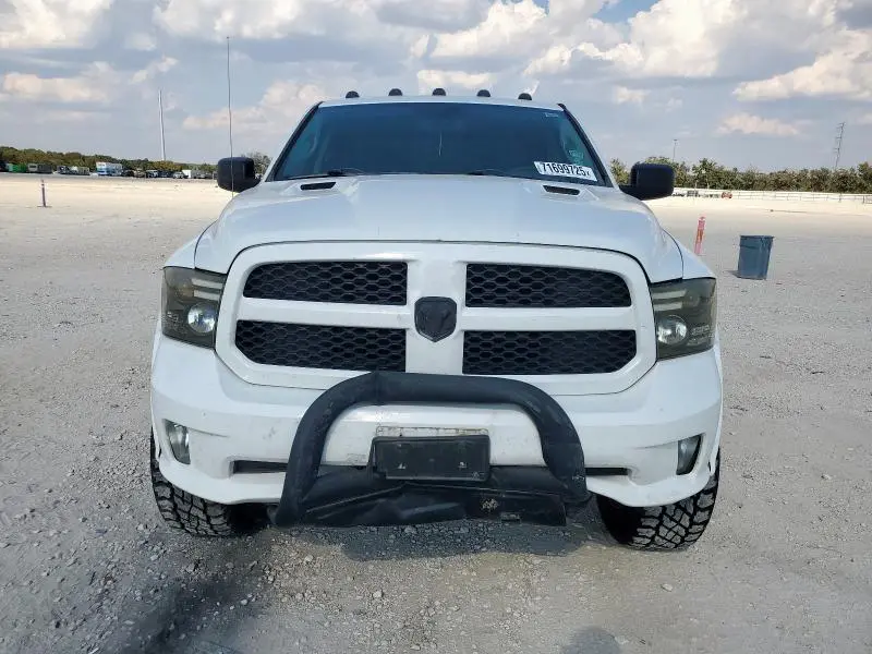 2015 RAM 1500 ST