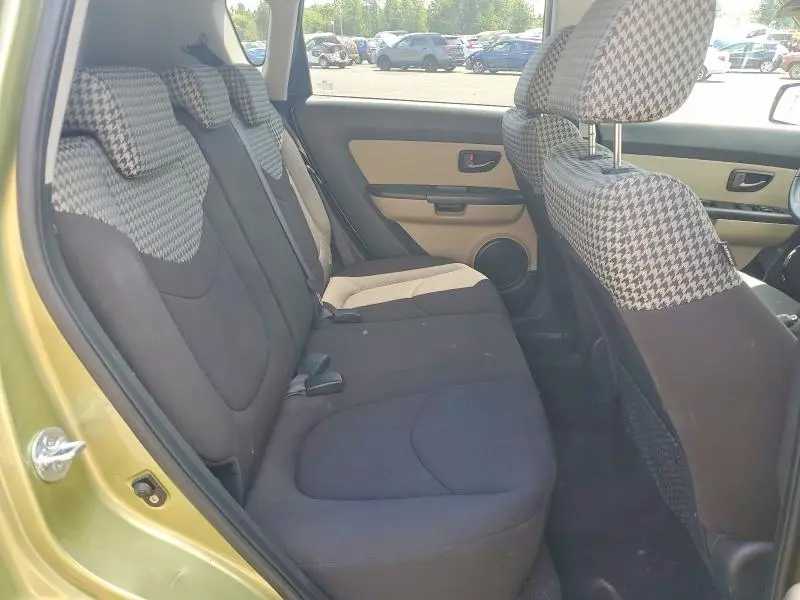 2010 KIA SOUL +  