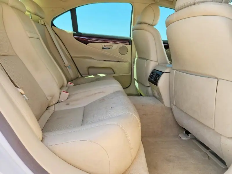2010 LEXUS LS 460  