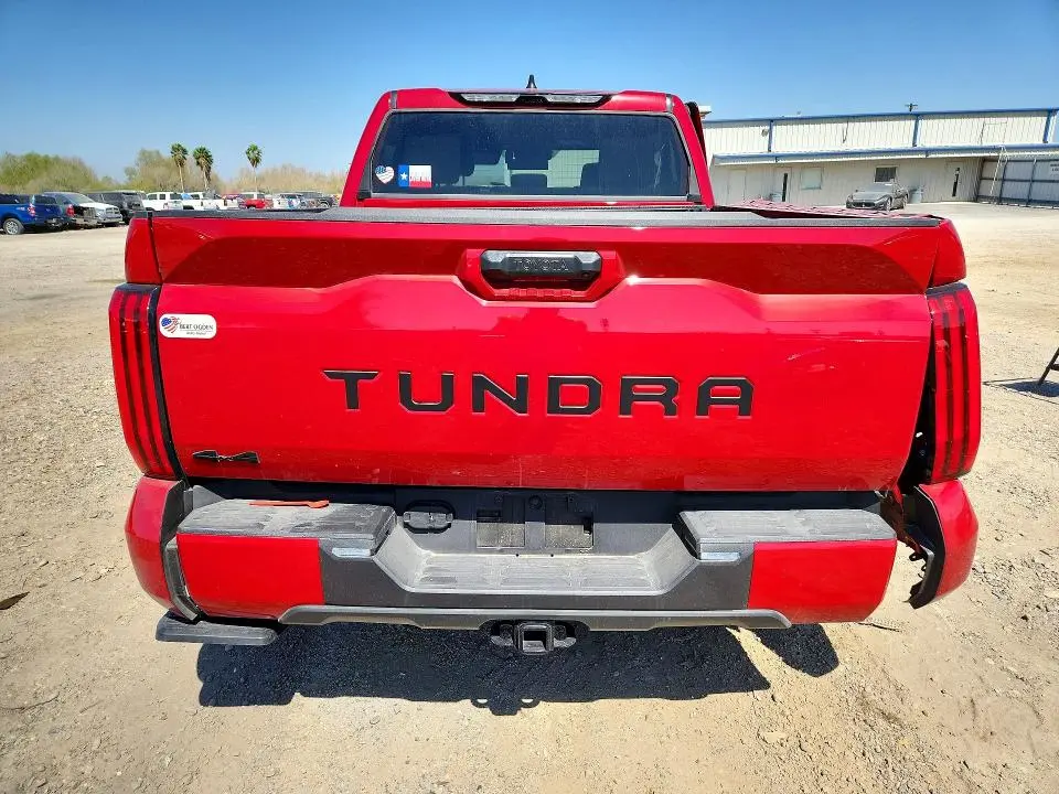 2026 TOYOTA TUNDRA SR5  