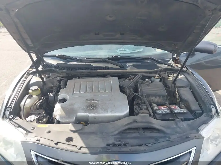 2010 TOYOTA CAMRY XLE V6