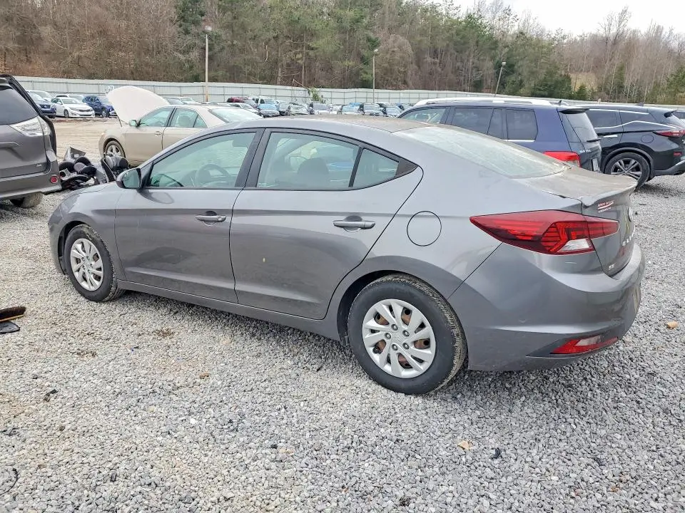2019 HYUNDAI ELANTRA SE  