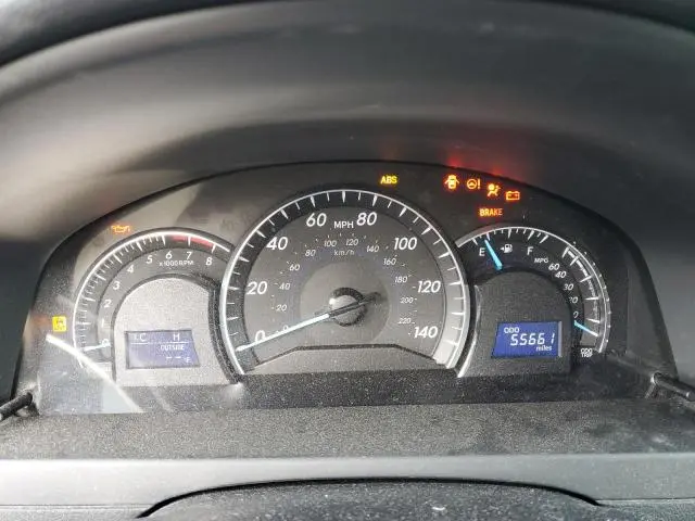 2014 TOYOTA CAMRY SE  