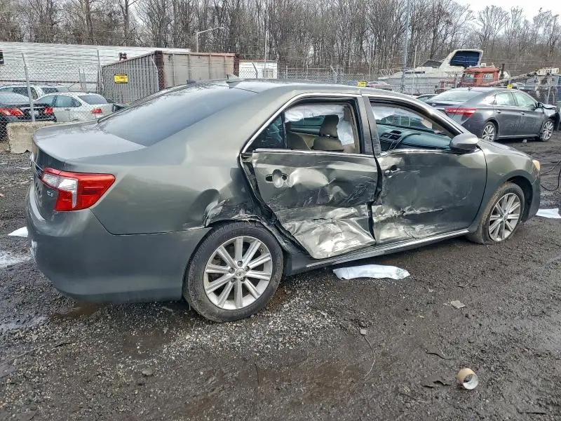 2012 TOYOTA CAMRY XLE V6  