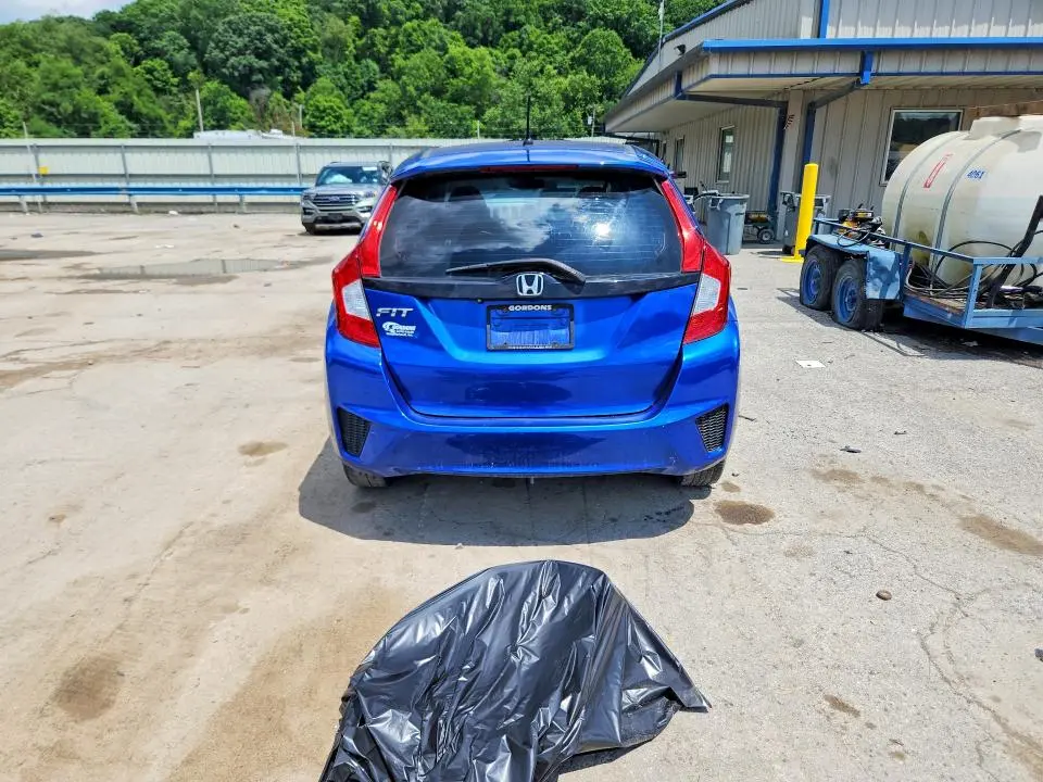 2015 HONDA FIT LX  