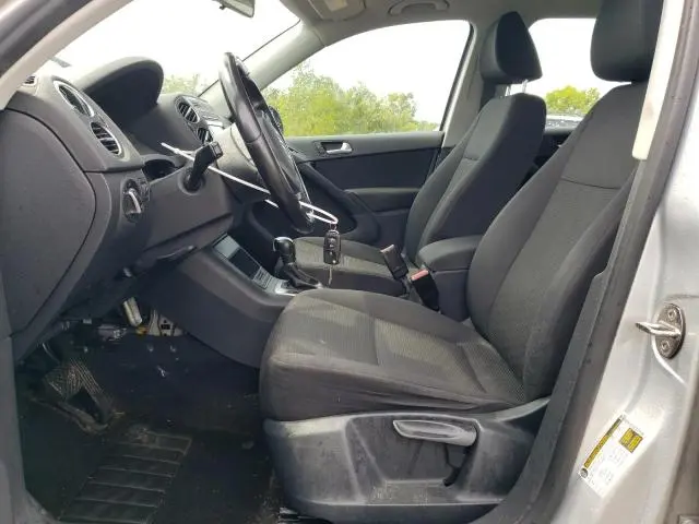2014 VOLKSWAGEN TIGUAN S  