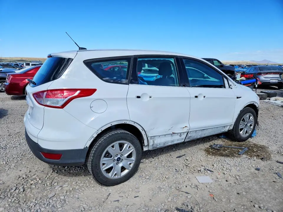 2016 FORD ESCAPE S  
