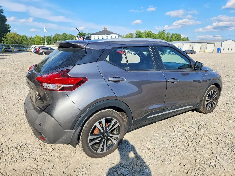 2020 NISSAN KICKS SR  