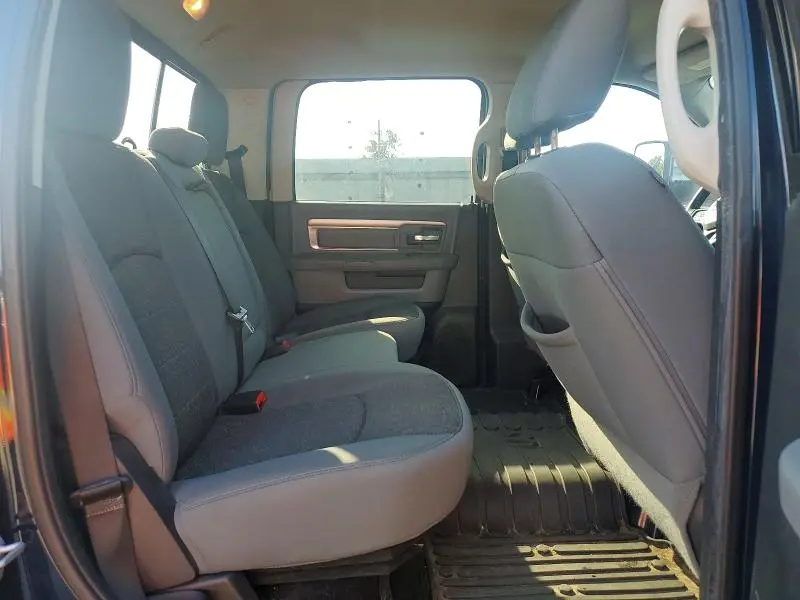 2014 RAM 2500 SLT  